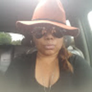 Meet your Posher, Sandi